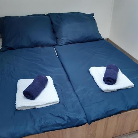 Peak Apartman Eger Eksteriør bilde
